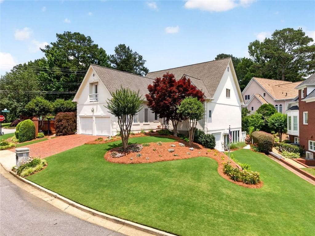 5 bedroom, 6 bathroom, 4,192 sq ft single family residence for sale at 5327 Claridge Square, Dunwoody, GA 30338