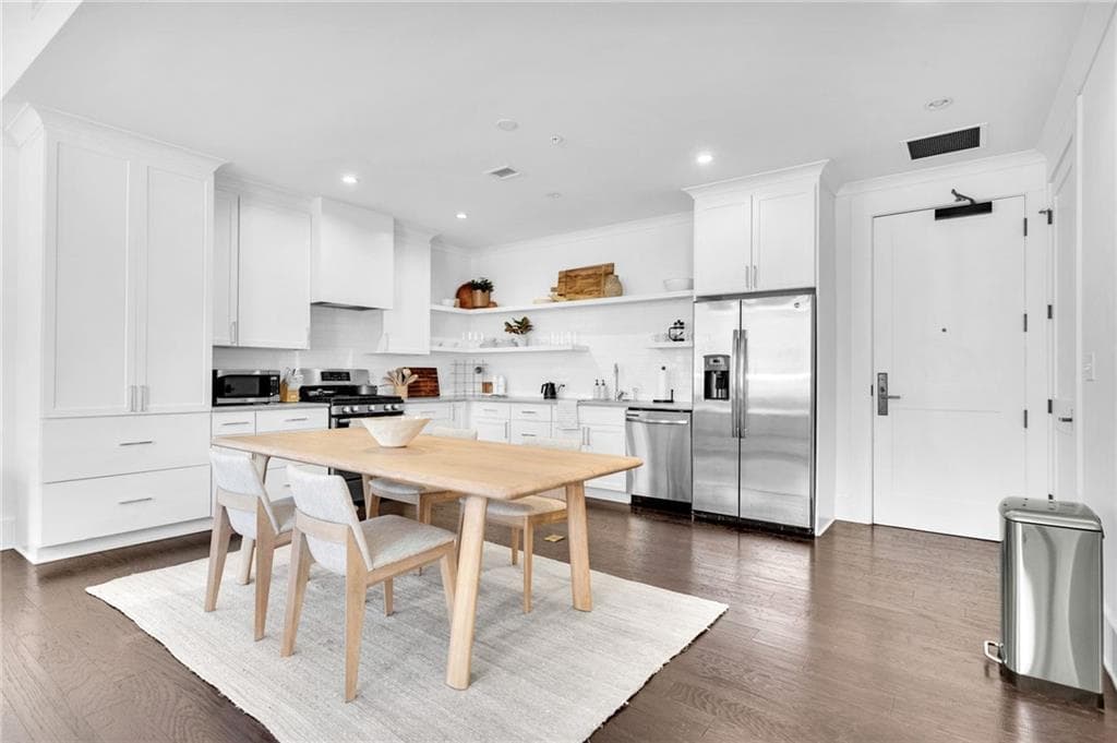 1 bedroom, 1 bathroom, 892 sq ft condominium for sale at 10625 Serenbe Lane 206, Chattahoochee Hills, GA 30268 — photo 4