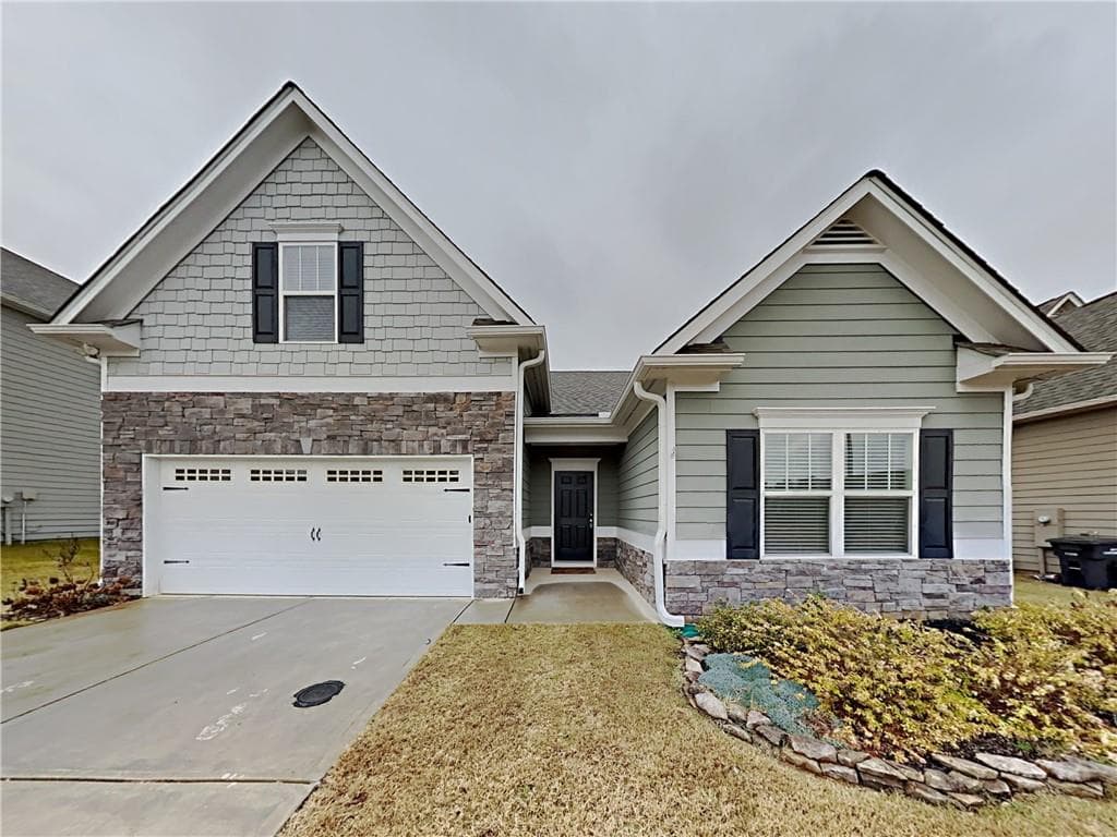 4 bedroom, 3 bathroom, 2,175 sq ft single family residence for rent at 14 Mercer Lane, Cartersville, GA 30120 for $2,340 a month — photo 2