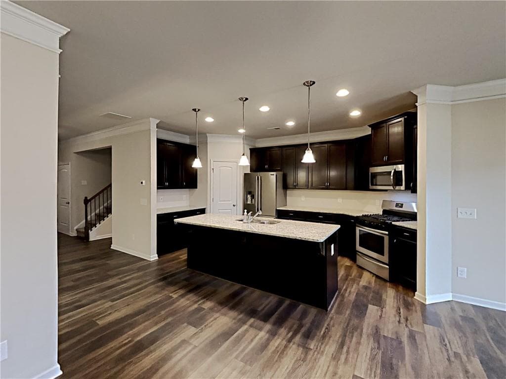 4 bedroom, 3 bathroom, 2,175 sq ft single family residence for rent at 14 Mercer Lane, Cartersville, GA 30120 for $2,340 a month — photo 5