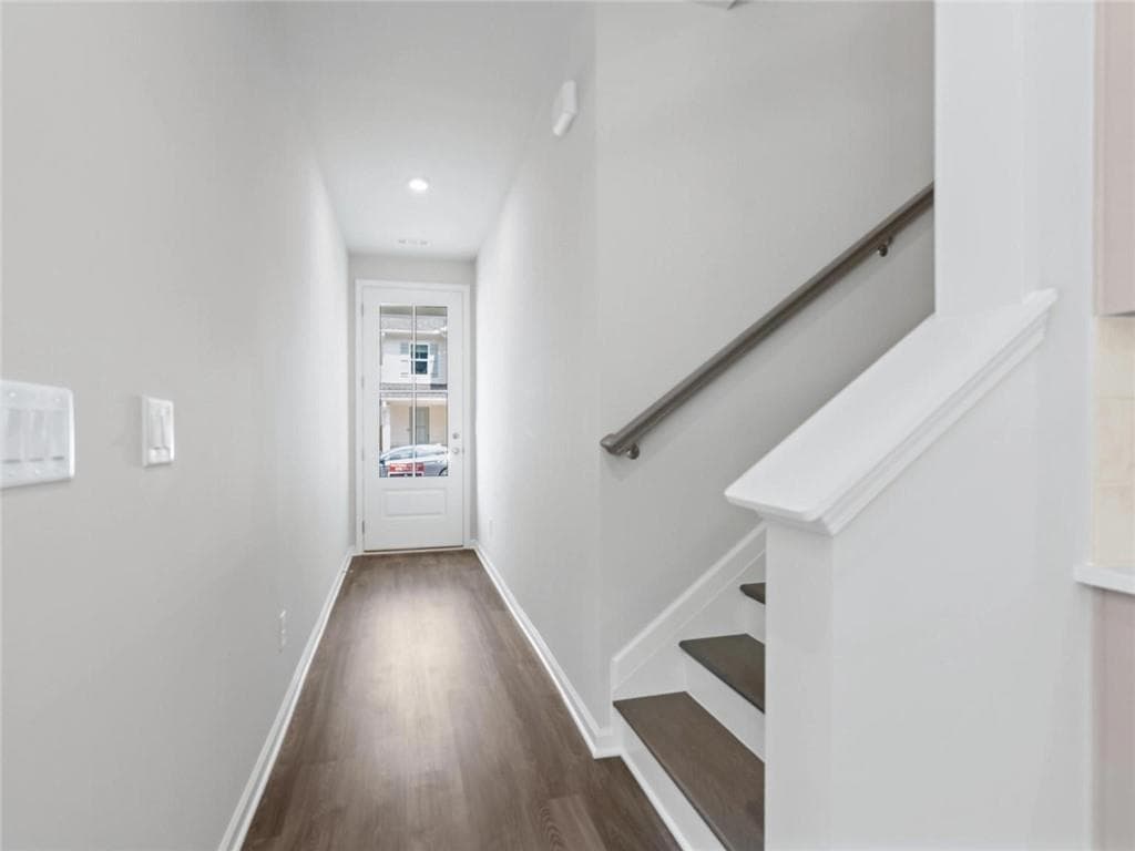 3 bedroom, 3 bathroom, 2,046 sq ft townhouse under contract at 71 Shoal Court Lot 48, Winder, GA 30680 — photo 5
