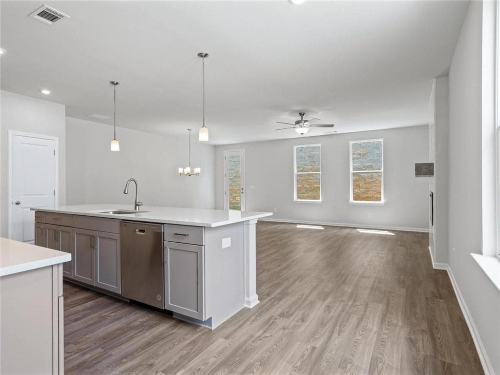 3 bedroom, 3 bathroom, 2,046 sq ft townhouse under contract at 71 Shoal Court Lot 48, Winder, GA 30680 — photo 6