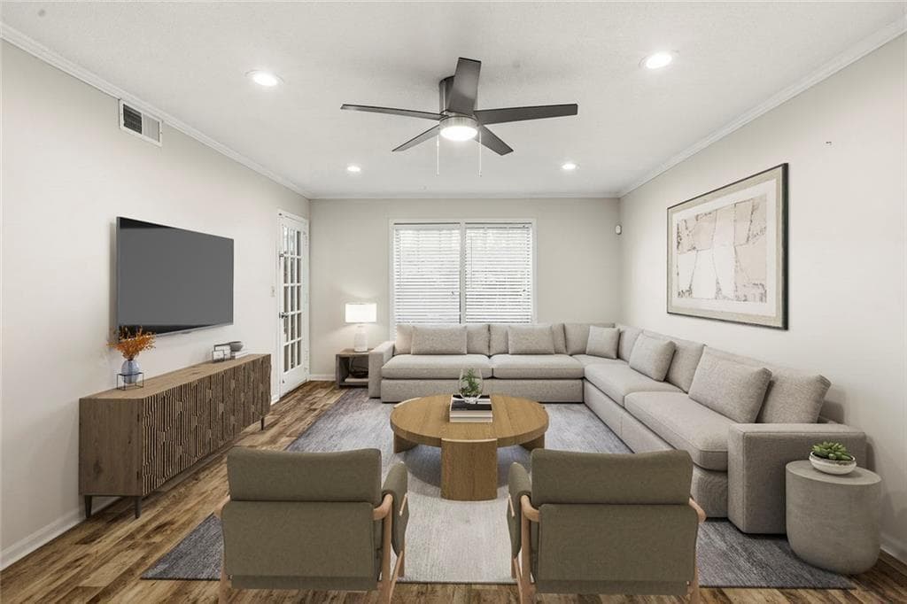 3 bedroom, 2 bathroom, 1,423 sq ft condominium for sale at 6851 Roswell Road D-15, Sandy Springs, GA 30328 — photo 5