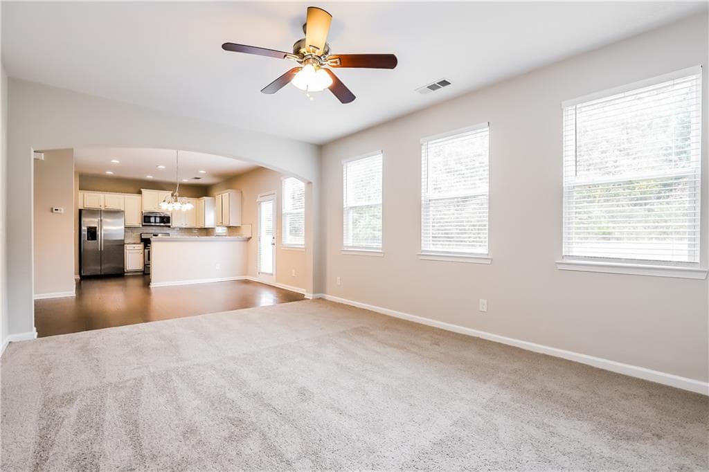 4 bedroom, 3 bathroom, 2,432 sq ft single family residence for rent at 320 Fern Court, Hoschton, GA 30548 for $2,175 a month — photo 7