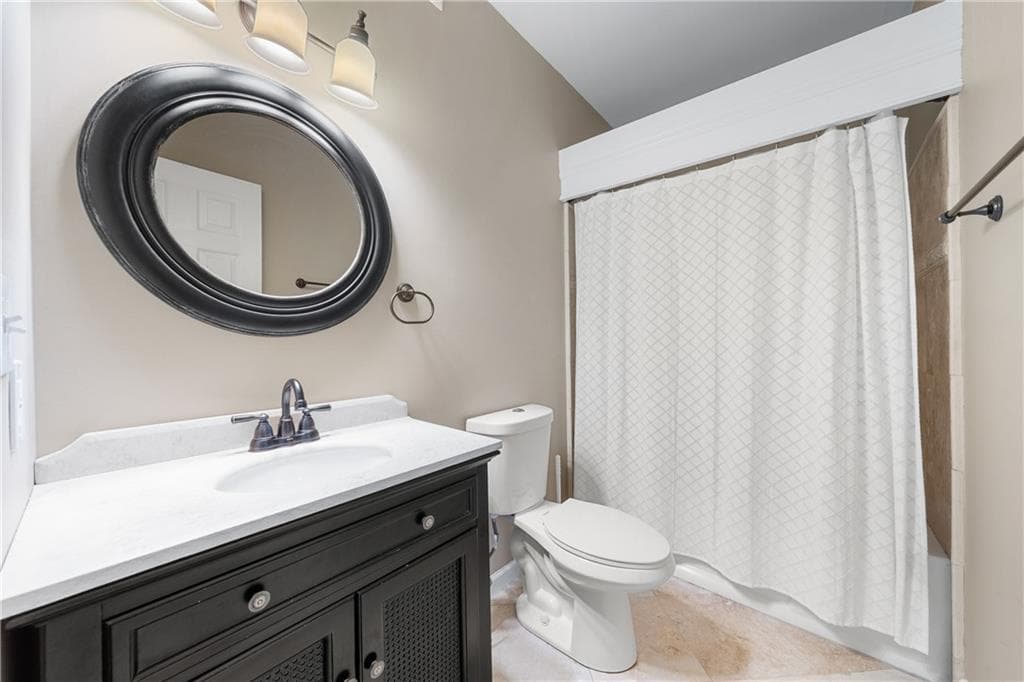 3 bedroom, 4 bathroom, 2,050 sq ft townhouse for sale at 2402 Waters Edge Trail, Roswell, GA 30075 — photo 8