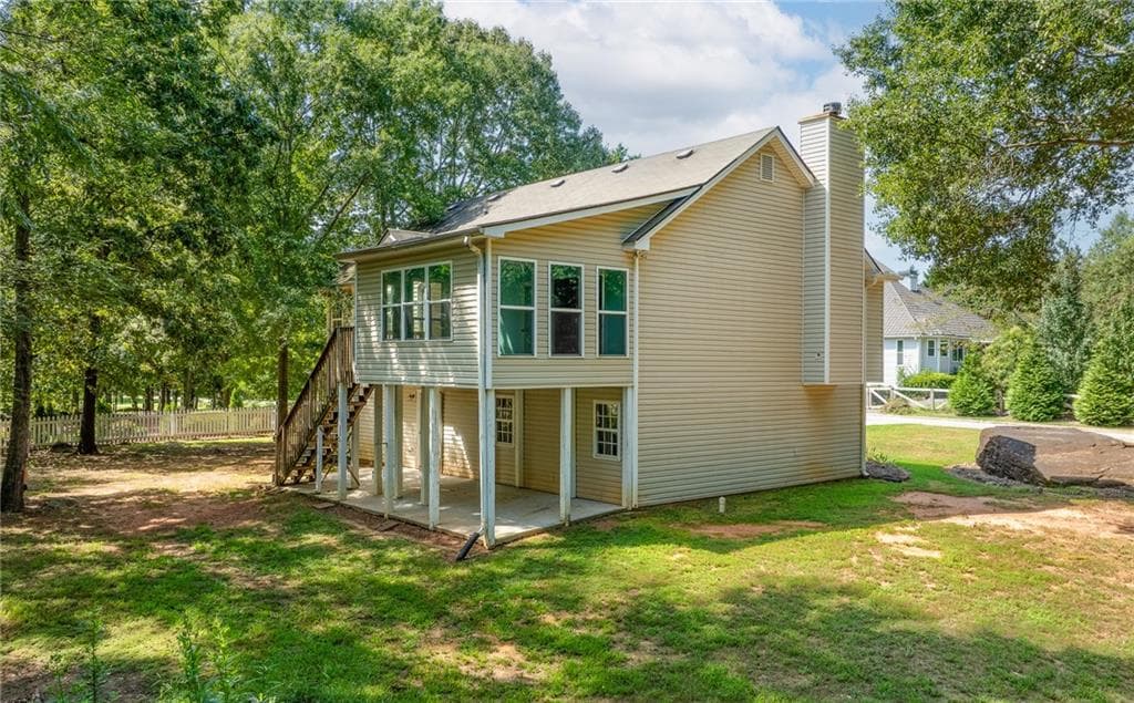 5 bedroom, 3 bathroom, 1,848 sq ft single family residence for sale at 544 Academy Woods Drive, Jefferson, GA 30549 — photo 2