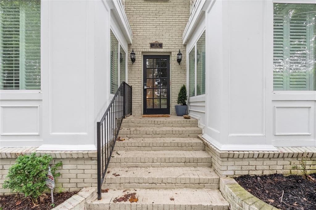 1 bedroom, 1 bathroom condominium for sale at 1879 Johnson Road 11, Atlanta, GA 30306 — photo 4
