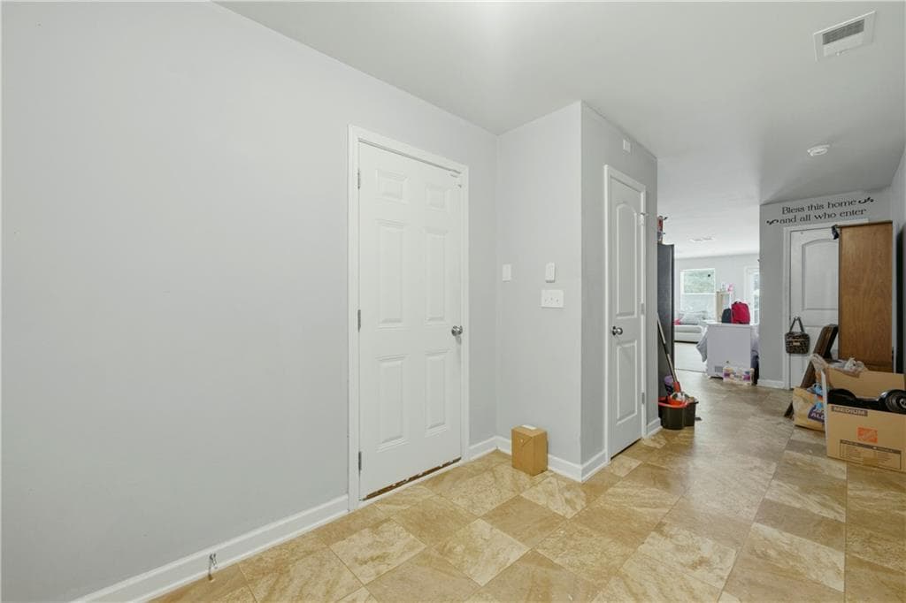 3 bedroom, 3 bathroom, 1,784 sq ft single family residence for sale at 2088 Belmont Circle, Conyers, GA 30012 — photo 4