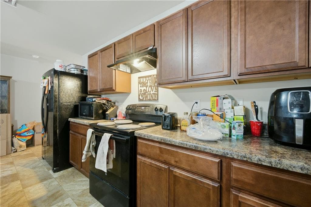 3 bedroom, 3 bathroom, 1,784 sq ft single family residence for sale at 2088 Belmont Circle, Conyers, GA 30012 — photo 8