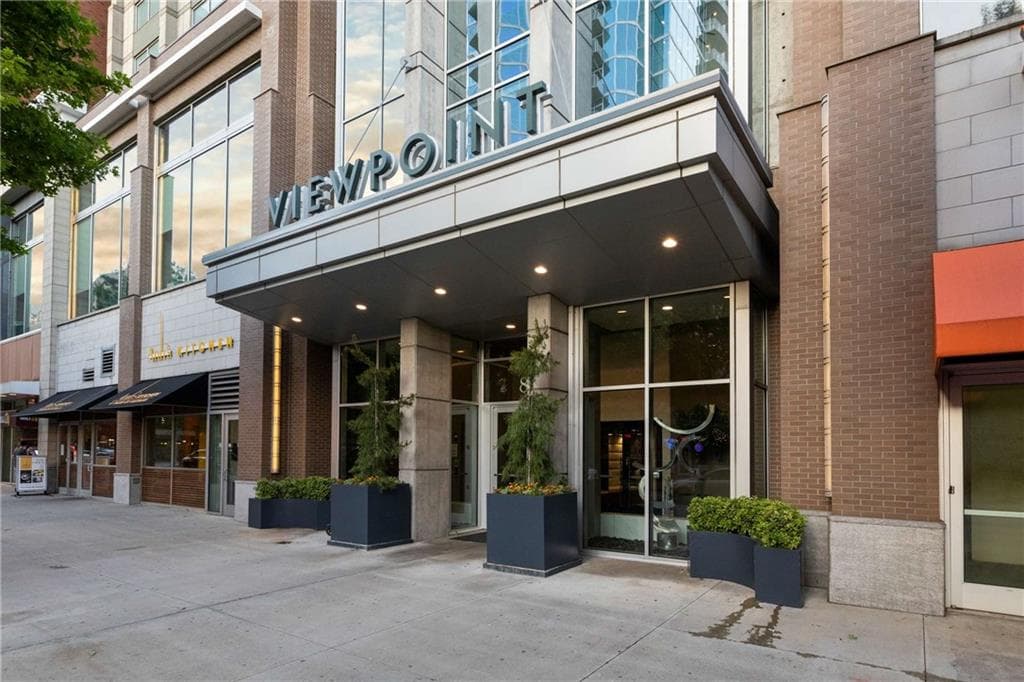 2 bedroom, 2 bathroom, 1,055 sq ft condominium for sale at 855 Peachtree Street 1109, Atlanta, GA 30308