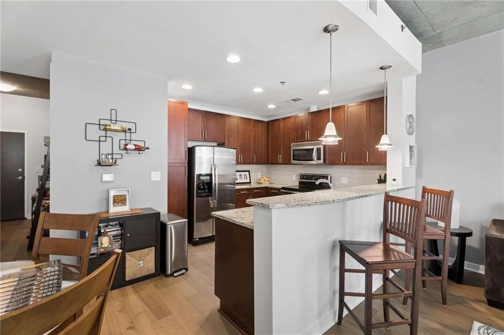 2 bedroom, 2 bathroom, 1,055 sq ft condominium for sale at 855 Peachtree Street 1109, Atlanta, GA 30308 — photo 7