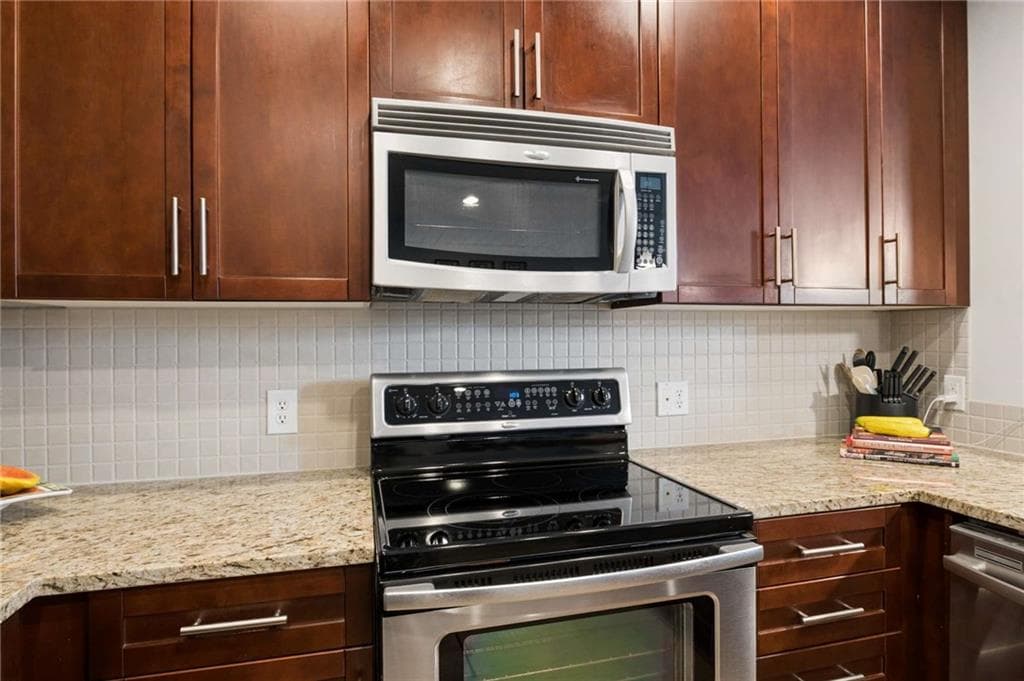 2 bedroom, 2 bathroom, 1,055 sq ft condominium for sale at 855 Peachtree Street 1109, Atlanta, GA 30308 — photo 10
