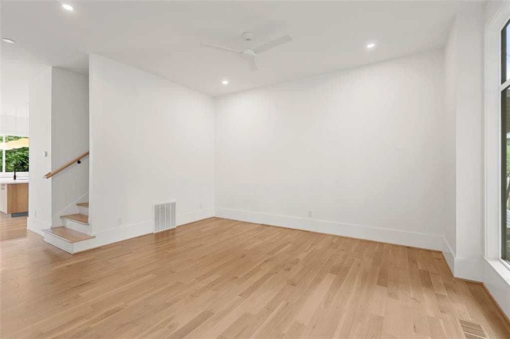 4 bedroom, 4 bathroom, 2,275 sq ft townhouse for sale at 1112 Kirkwood Unit #1 Avenue, Atlanta, GA 30316 — photo 7
