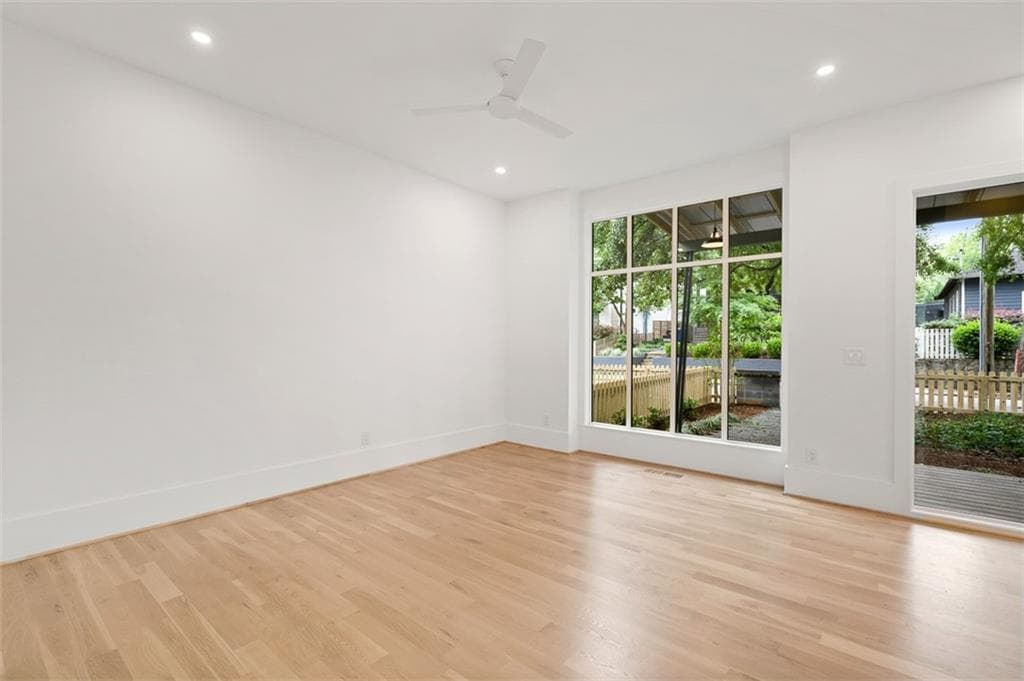 4 bedroom, 4 bathroom, 2,275 sq ft townhouse for sale at 1112 Kirkwood Unit #1 Avenue, Atlanta, GA 30316 — photo 8