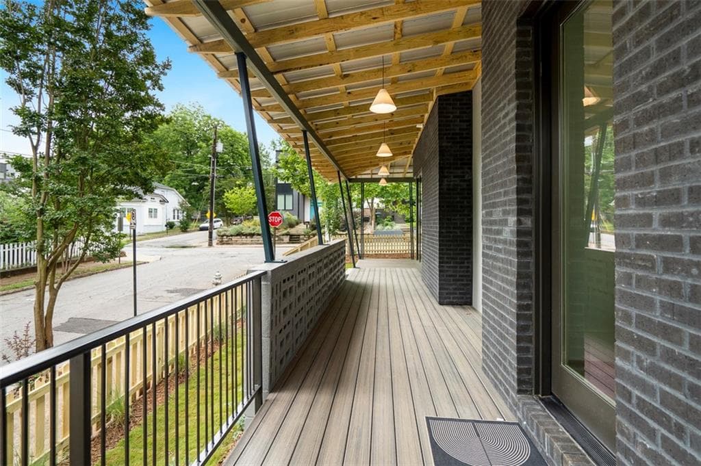 4 bedroom, 4 bathroom, 2,275 sq ft townhouse for sale at 1114 Kirkwood Unit #1 Avenue, Atlanta, GA 30316 — photo 8