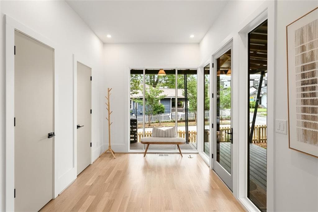 4 bedroom, 4 bathroom, 2,275 sq ft townhouse for sale at 1114 Kirkwood Unit #1 Avenue, Atlanta, GA 30316 — photo 9