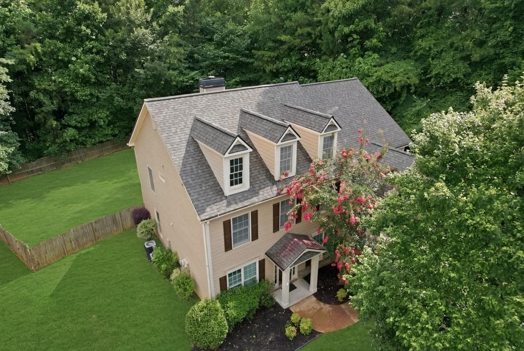6 bedroom, 4 bathroom, 3,000 sq ft single family residence for sale at 122 Red Fountain Lane, Dallas, GA 30157 — photo 2