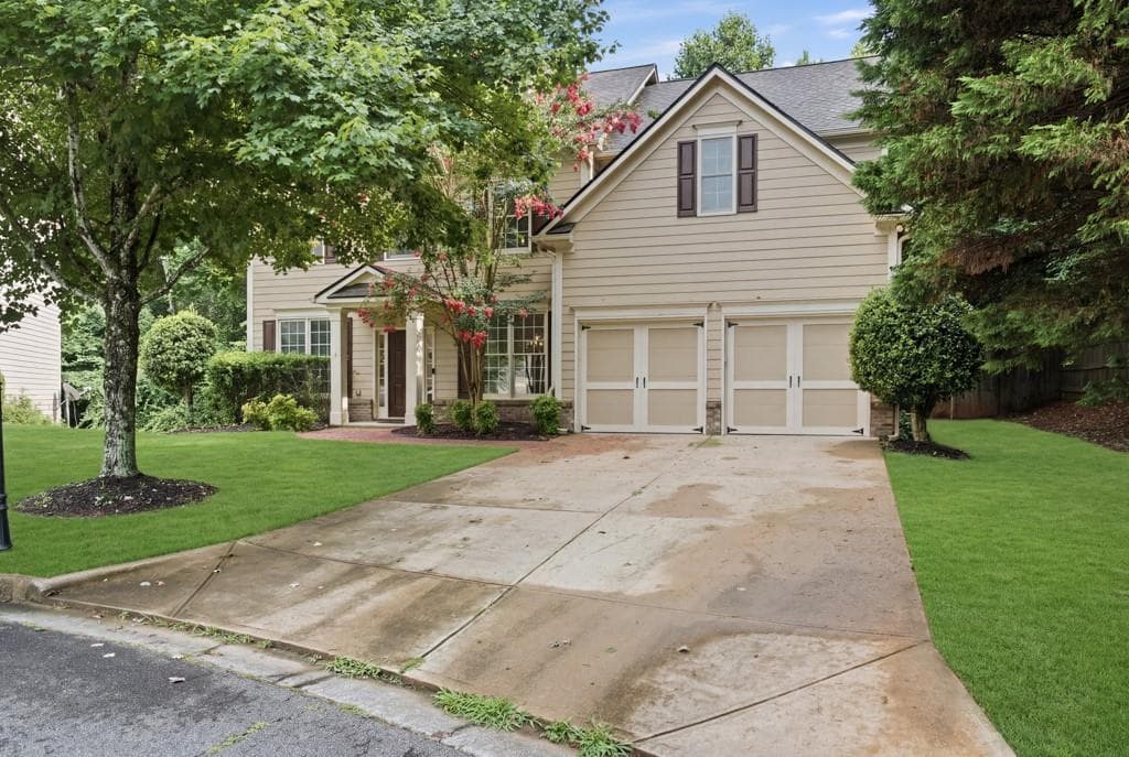 6 bedroom, 4 bathroom, 3,000 sq ft single family residence for sale at 122 Red Fountain Lane, Dallas, GA 30157