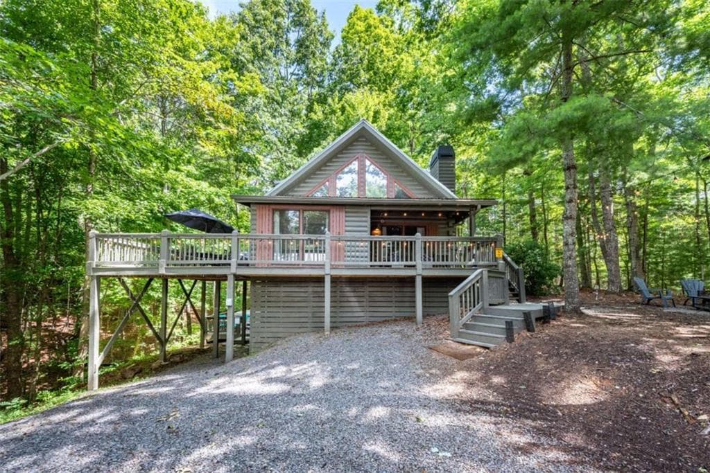 4 bedroom, 2 bathroom, 1,952 sq ft single family residence for sale at 30 Maxwell Lane, Blue Ridge, GA 30513