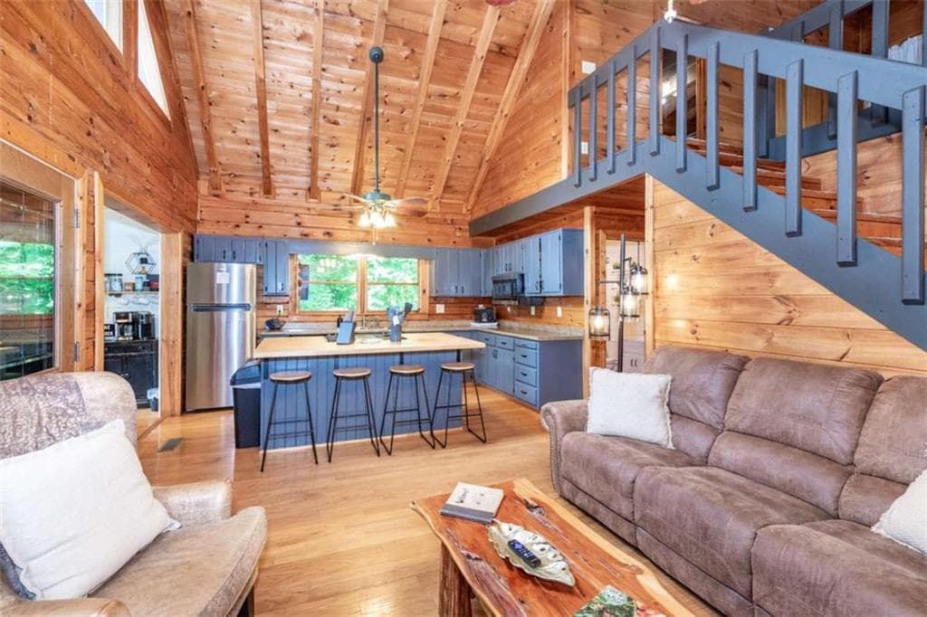 4 bedroom, 2 bathroom, 1,952 sq ft single family residence for sale at 30 Maxwell Lane, Blue Ridge, GA 30513 — photo 9