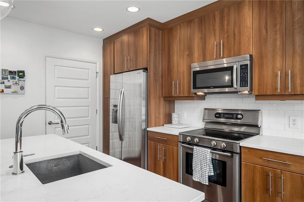 1 bedroom, 1 bathroom, 818 sq ft condominium for rent at 1080 Peachtree Street 1306, Atlanta, GA 30309 for $2,600 a month — photo 5