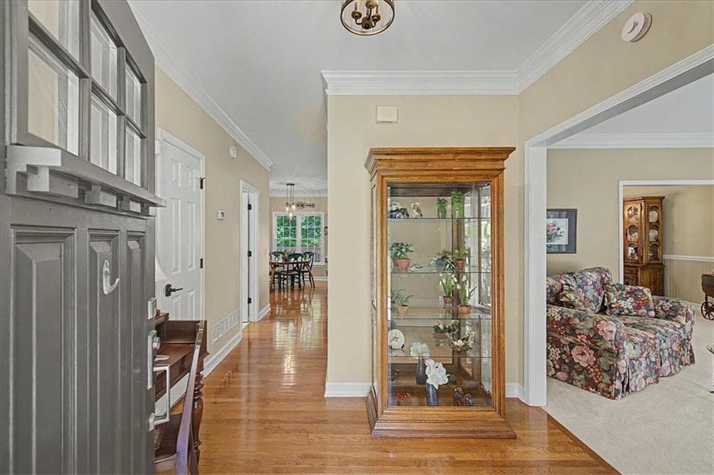 4 bedroom, 3 bathroom, 2,330 sq ft single family residence under contract at 1123 Arborhill Drive, Woodstock, GA 30189 — photo 4