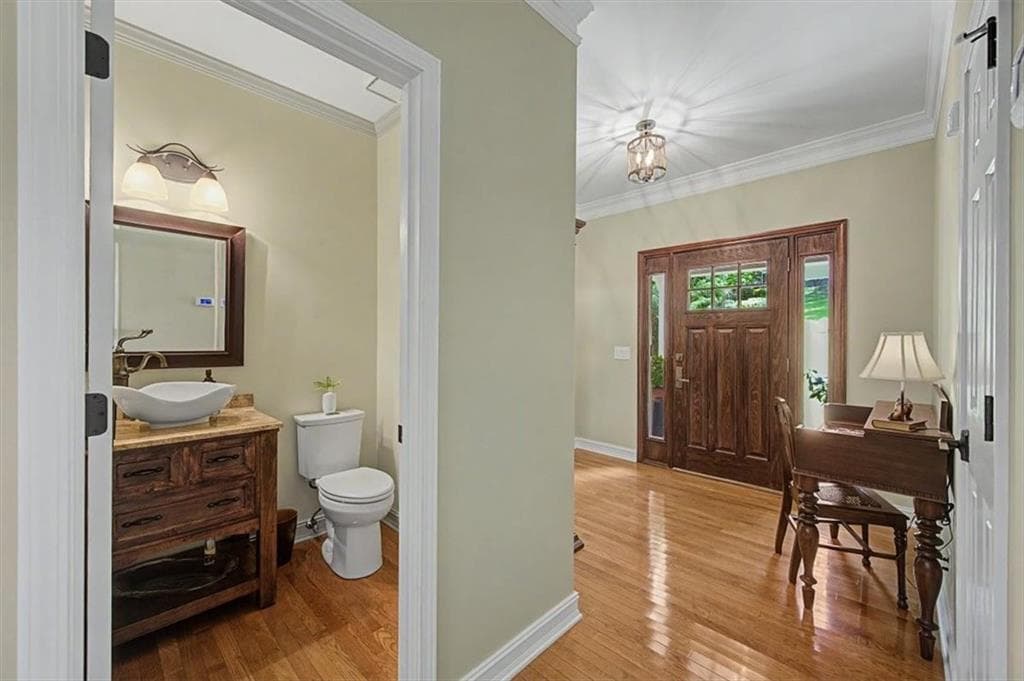 4 bedroom, 3 bathroom, 2,330 sq ft single family residence under contract at 1123 Arborhill Drive, Woodstock, GA 30189 — photo 6