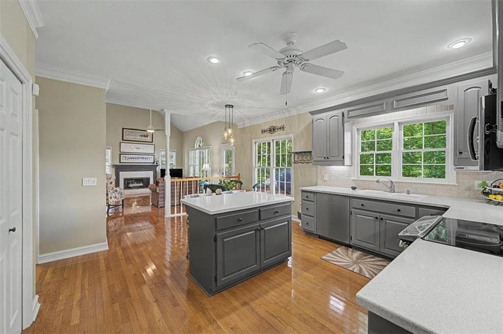 4 bedroom, 3 bathroom, 2,330 sq ft single family residence under contract at 1123 Arborhill Drive, Woodstock, GA 30189 — photo 9