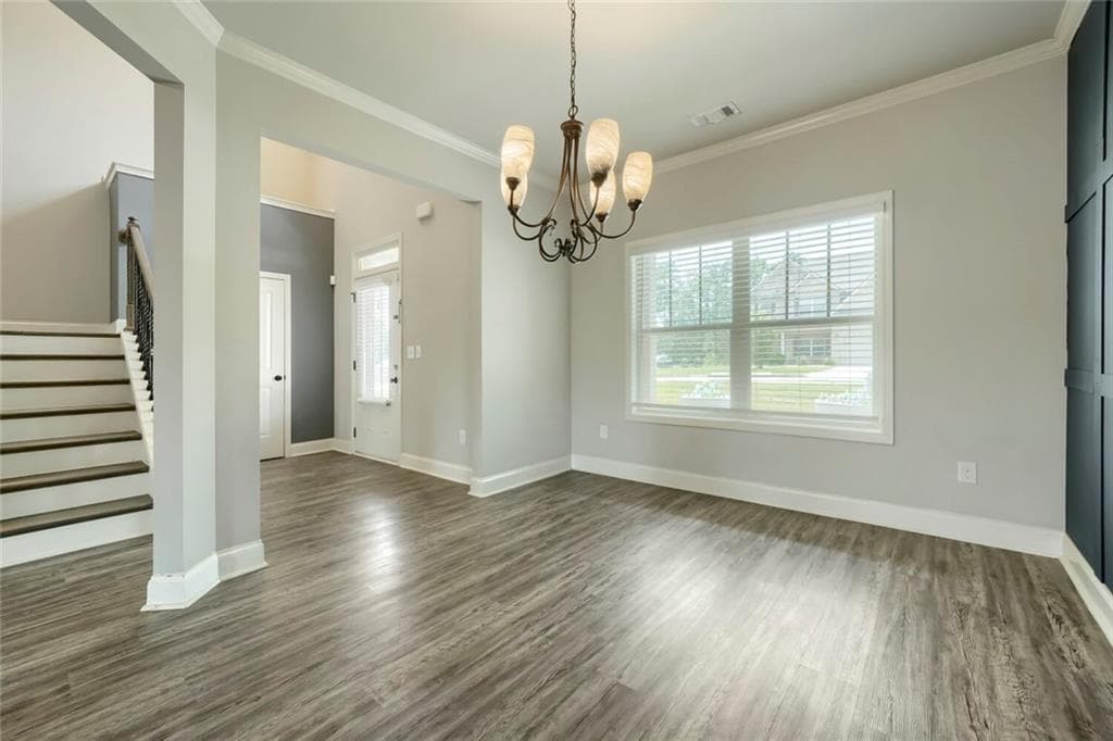 5 bedroom, 3 bathroom, 2,966 sq ft single family residence under contract at 300 Olympian Drive, Ellenwood, GA 30294 — photo 8