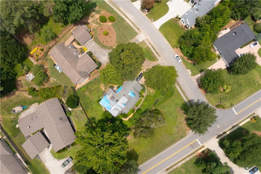 4 bedroom, 3 bathroom single family residence for sale at 890 Hillwood Drive, Marietta, GA 30068 — photo 4