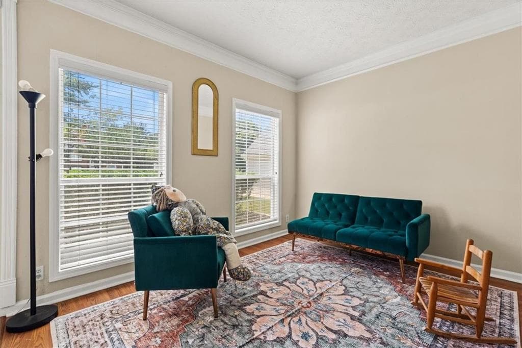 4 bedroom, 3 bathroom, 2,368 sq ft single family residence under contract at 5560 Taylor Road, Alpharetta, GA 30022 — photo 7