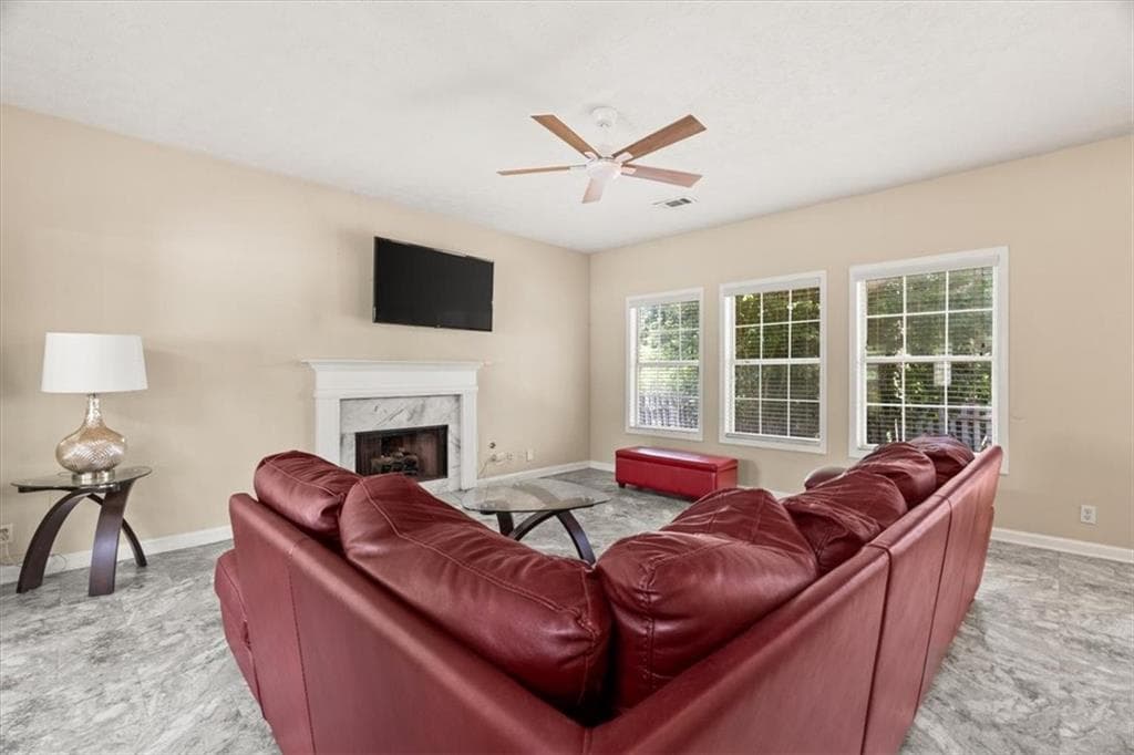 4 bedroom, 3 bathroom, 2,368 sq ft single family residence under contract at 5560 Taylor Road, Alpharetta, GA 30022 — photo 8