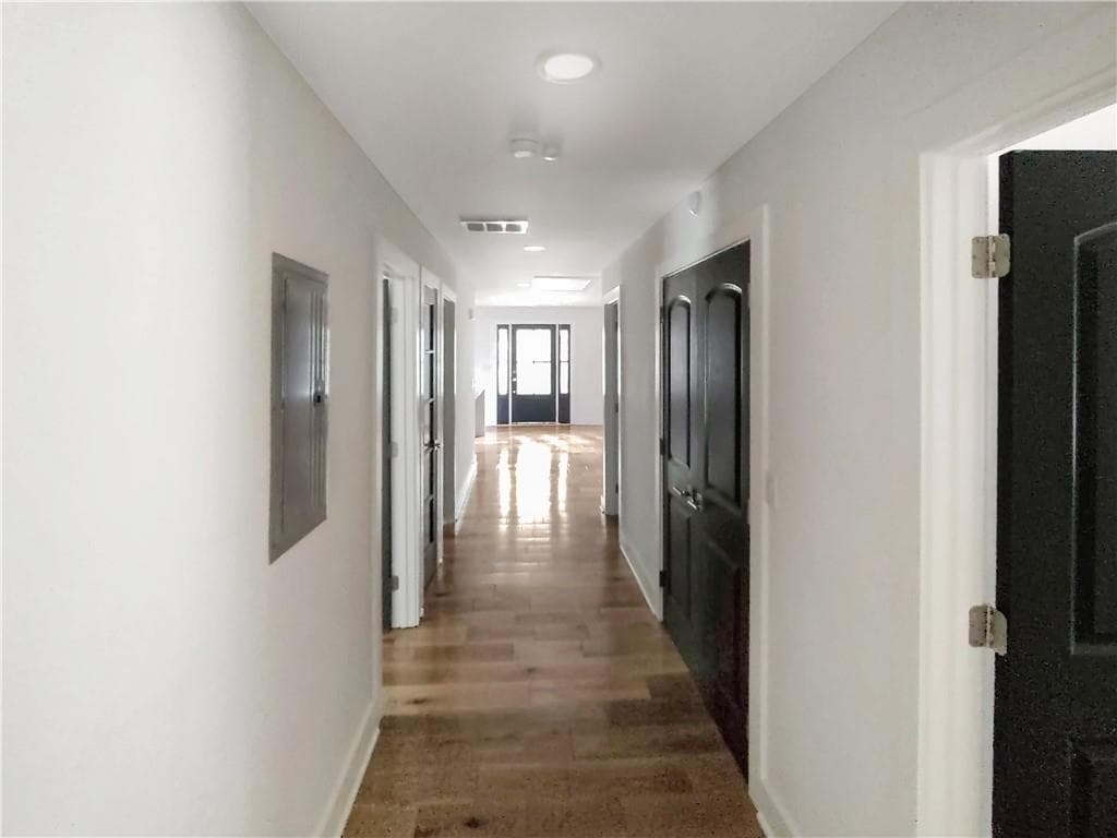 4 bedroom, 3 bathroom, 1,150 sq ft single family residence for sale at 2193 Park Terrace, Atlanta, GA 30337 — photo 8