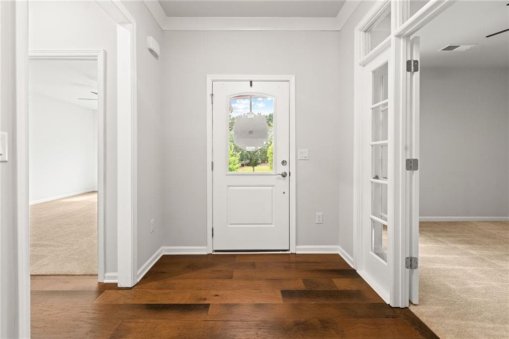 3 bedroom, 3 bathroom, 2,776 sq ft single family residence for sale at 5625 Willow Springs Place, Hoschton, GA 30548 — photo 5