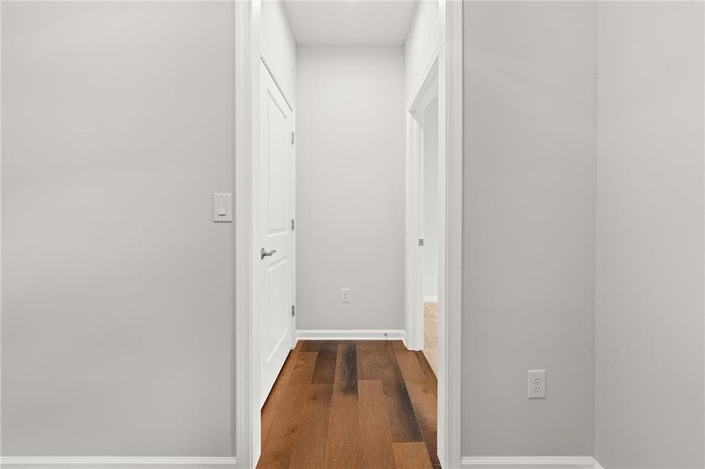 3 bedroom, 3 bathroom, 2,776 sq ft single family residence for sale at 5625 Willow Springs Place, Hoschton, GA 30548 — photo 9