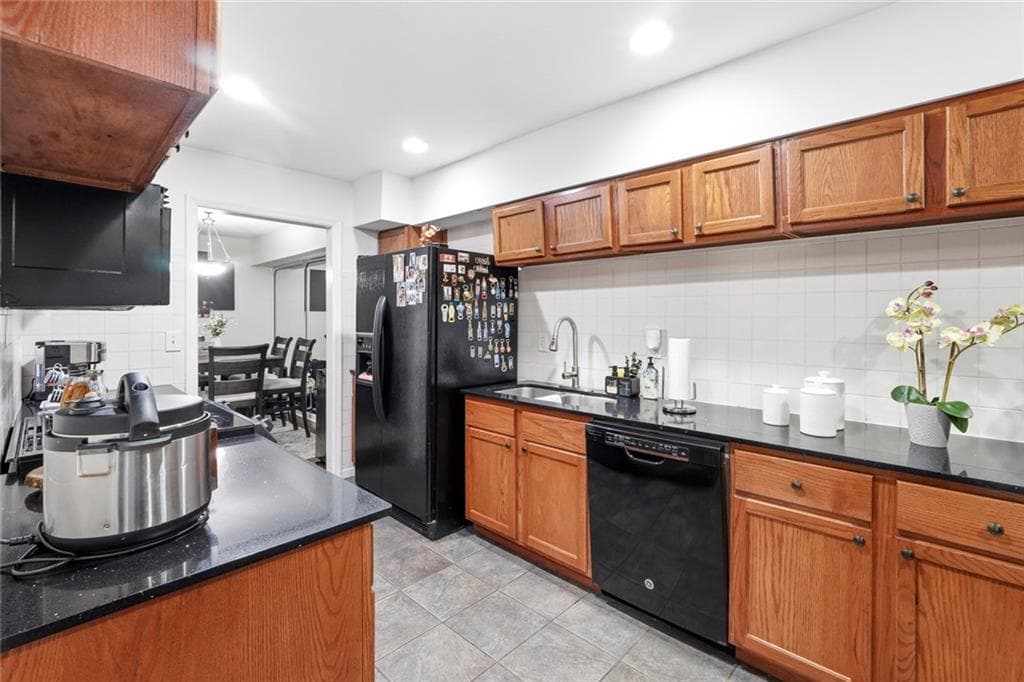 3 bedroom, 2 bathroom, 1,404 sq ft condominium for sale at 3111 Colonial Way B, Atlanta, GA 30341 — photo 10