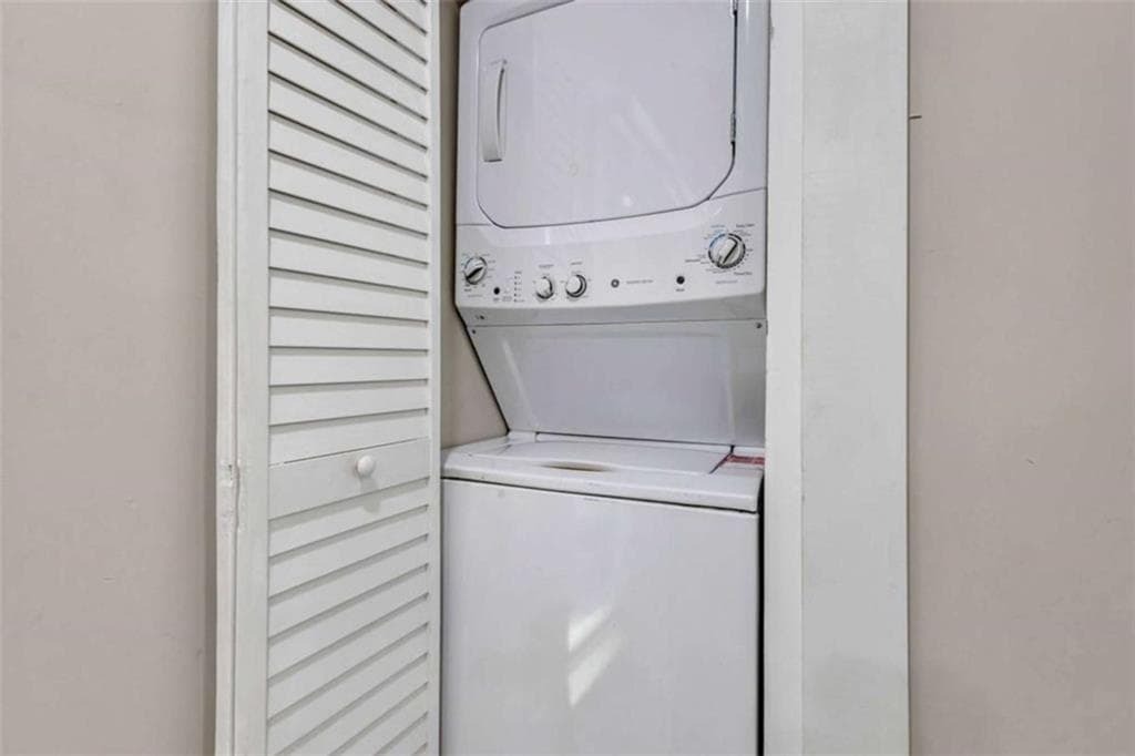 3 bedroom, 3 bathroom, 1,620 sq ft single family residence for sale at 1901 Windsor Drive, Atlanta, GA 30311 — photo 10
