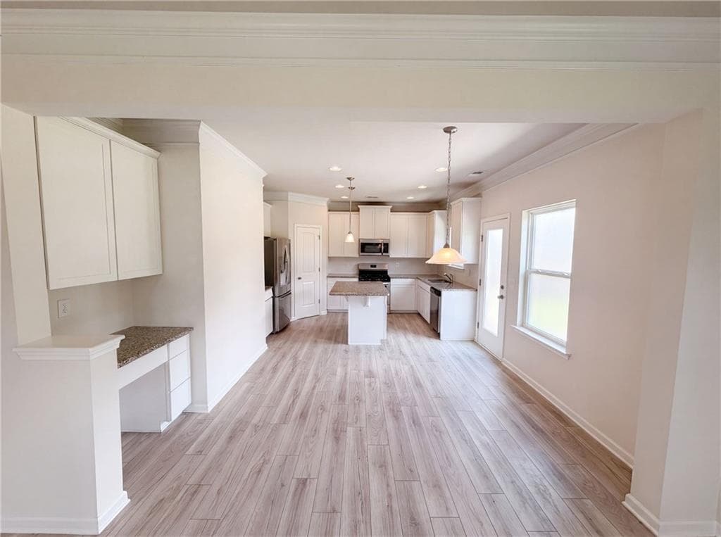3 bedroom, 3 bathroom, 1,801 sq ft single family residence under contract at 100 Prescott Drive, Canton, GA 30114 — photo 8