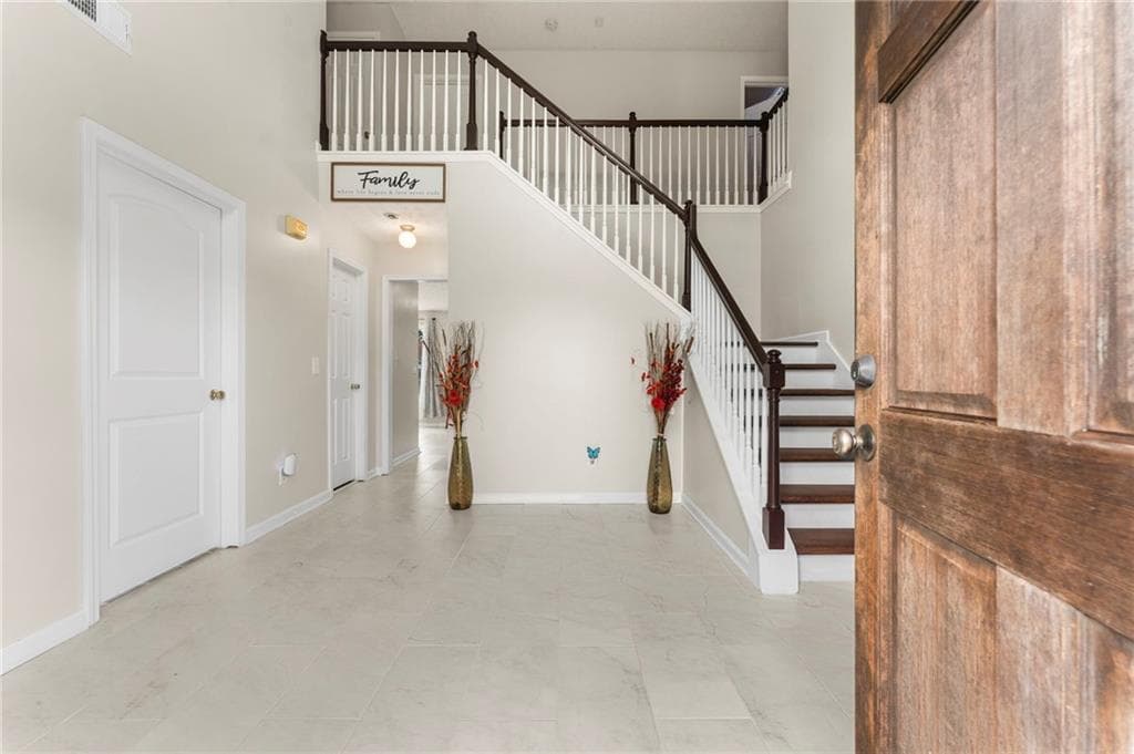 6 bedroom, 3 bathroom, 3,213 sq ft single family residence for sale at 1110 Farley Way, Mcdonough, GA 30252 — photo 4
