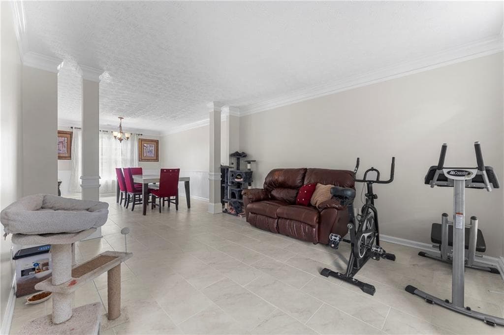 6 bedroom, 3 bathroom, 3,213 sq ft single family residence for sale at 1110 Farley Way, Mcdonough, GA 30252 — photo 5