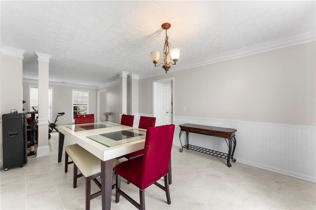 6 bedroom, 3 bathroom, 3,213 sq ft single family residence for sale at 1110 Farley Way, Mcdonough, GA 30252 — photo 8