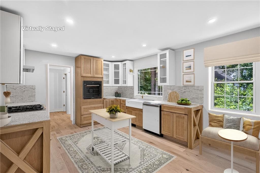 3 bedroom, 3 bathroom, 2,659 sq ft single family residence for sale at 4460 Suwanee Dam Road, Suwanee, GA 30024 — photo 3