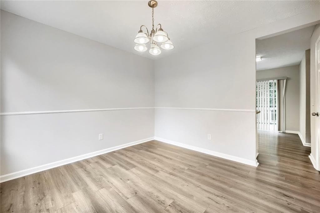 3 bedroom, 3 bathroom, 1,784 sq ft single family residence for sale at 6253 Valdez Drive, Rex, GA 30273 — photo 9