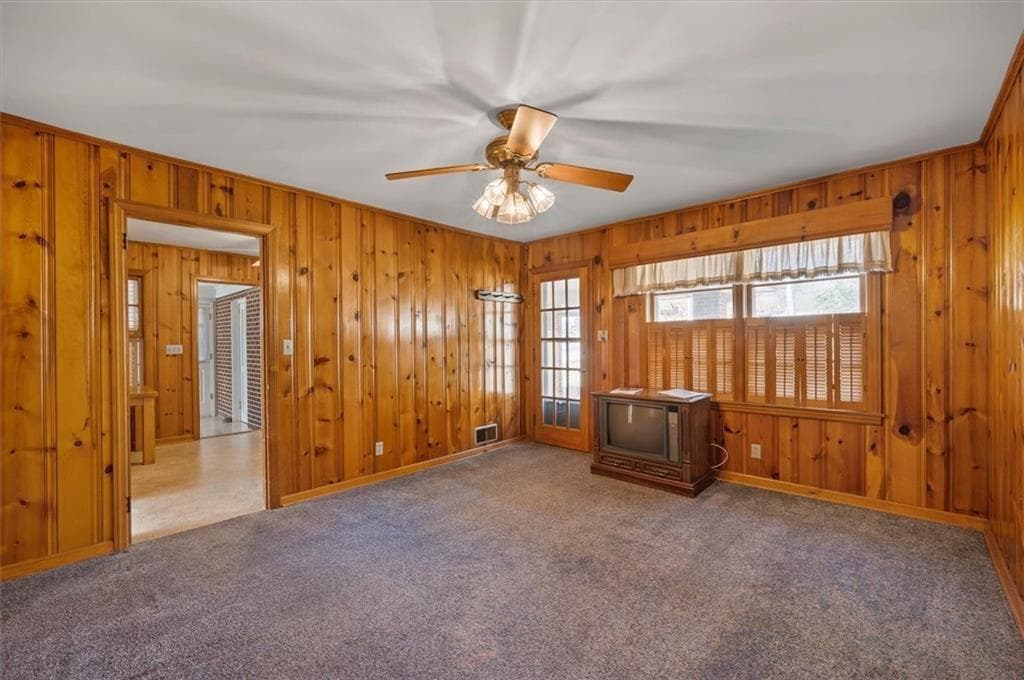 3 bedroom, 2 bathroom, 1,664 sq ft single family residence under contract at 441 Lawrenceville Street, Norcross, GA 30071 — photo 7