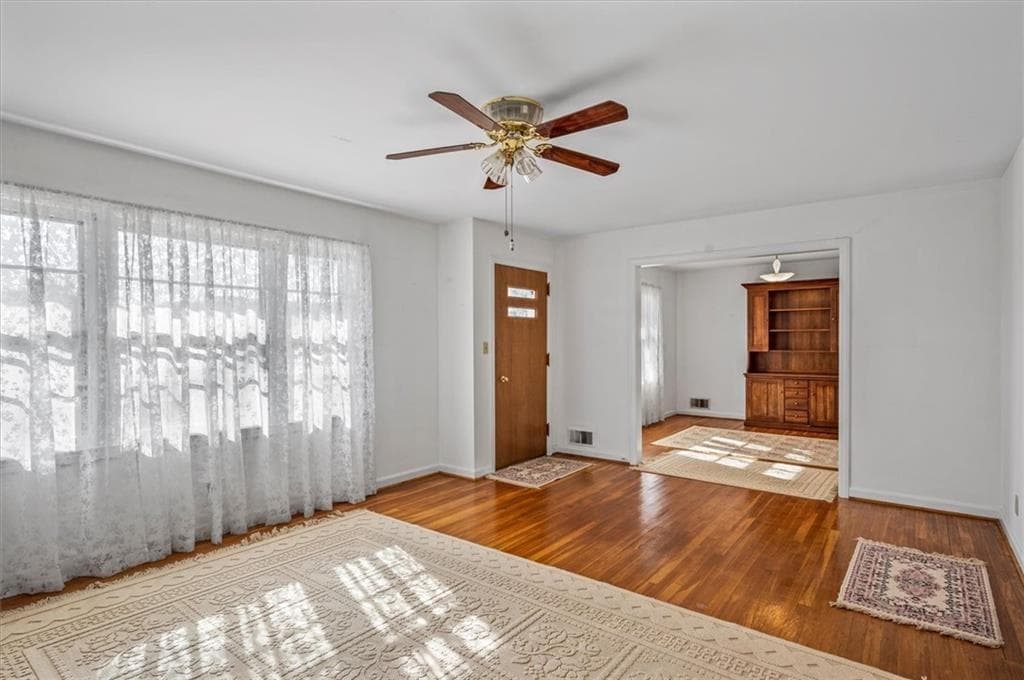 3 bedroom, 2 bathroom, 1,664 sq ft single family residence under contract at 441 Lawrenceville Street, Norcross, GA 30071 — photo 10