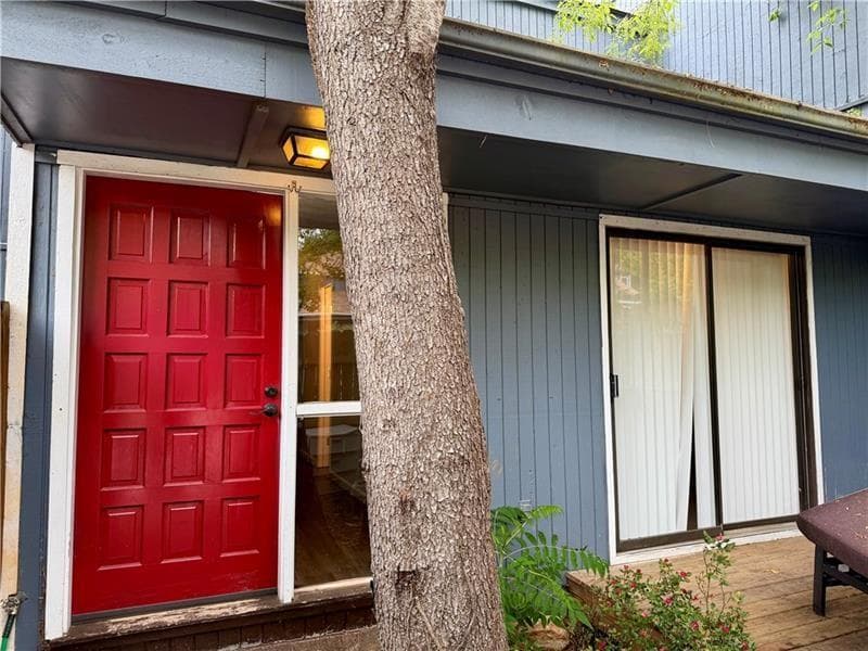 2 bedroom, 2 bathroom, 1,328 sq ft condominium for rent at 1059 Mariners Drive, Stone Mountain, GA 30083 for $1,490 a month — photo 1 of 25
