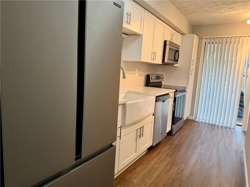 2 bedroom, 2 bathroom, 1,328 sq ft condominium for rent at 1059 Mariners Drive, Stone Mountain, GA 30083 for $1,490 a month — photo 2