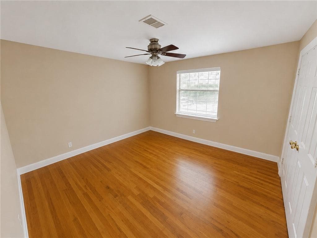 2 bedroom, 1 bathroom, 884 sq ft condominium for rent at 1643 Briarcliff Road 7, Atlanta, GA 30306 for $1,550 a month — photo 4