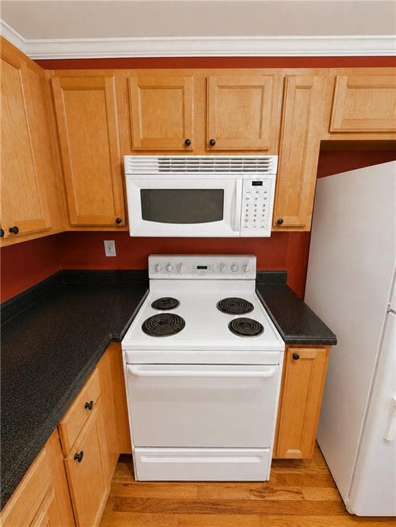 2 bedroom, 1 bathroom, 884 sq ft condominium for rent at 1643 Briarcliff Road 7, Atlanta, GA 30306 for $1,550 a month — photo 9