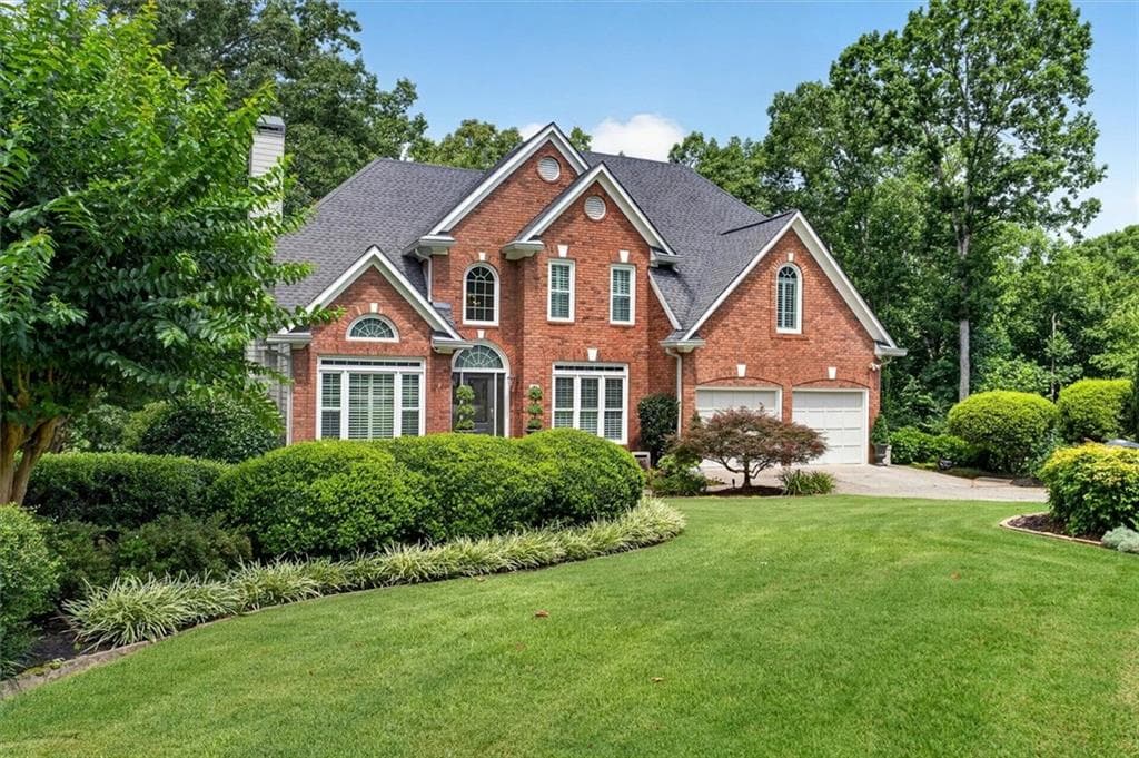 4 bedroom, 4 bathroom, 4,462 sq ft single family residence for sale at 4850 Grandview Trace, Roswell, GA 30075